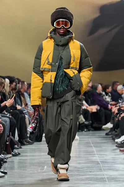 Look 57